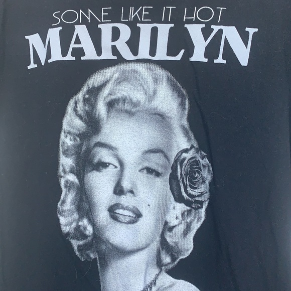 Marilyn Monroe T-Shirt - Picture 2 of 4